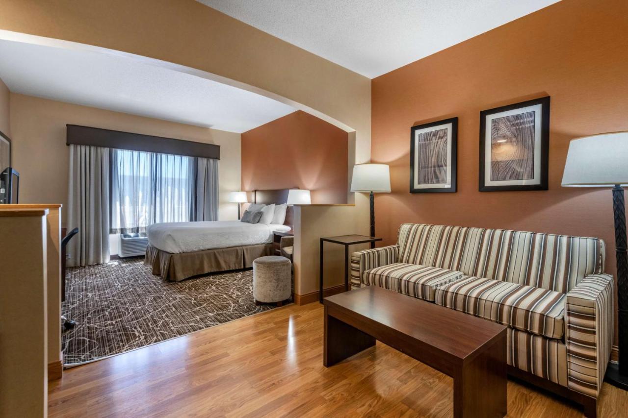 Best Western Plus Chelsea Hotel Monticello Bagian luar foto