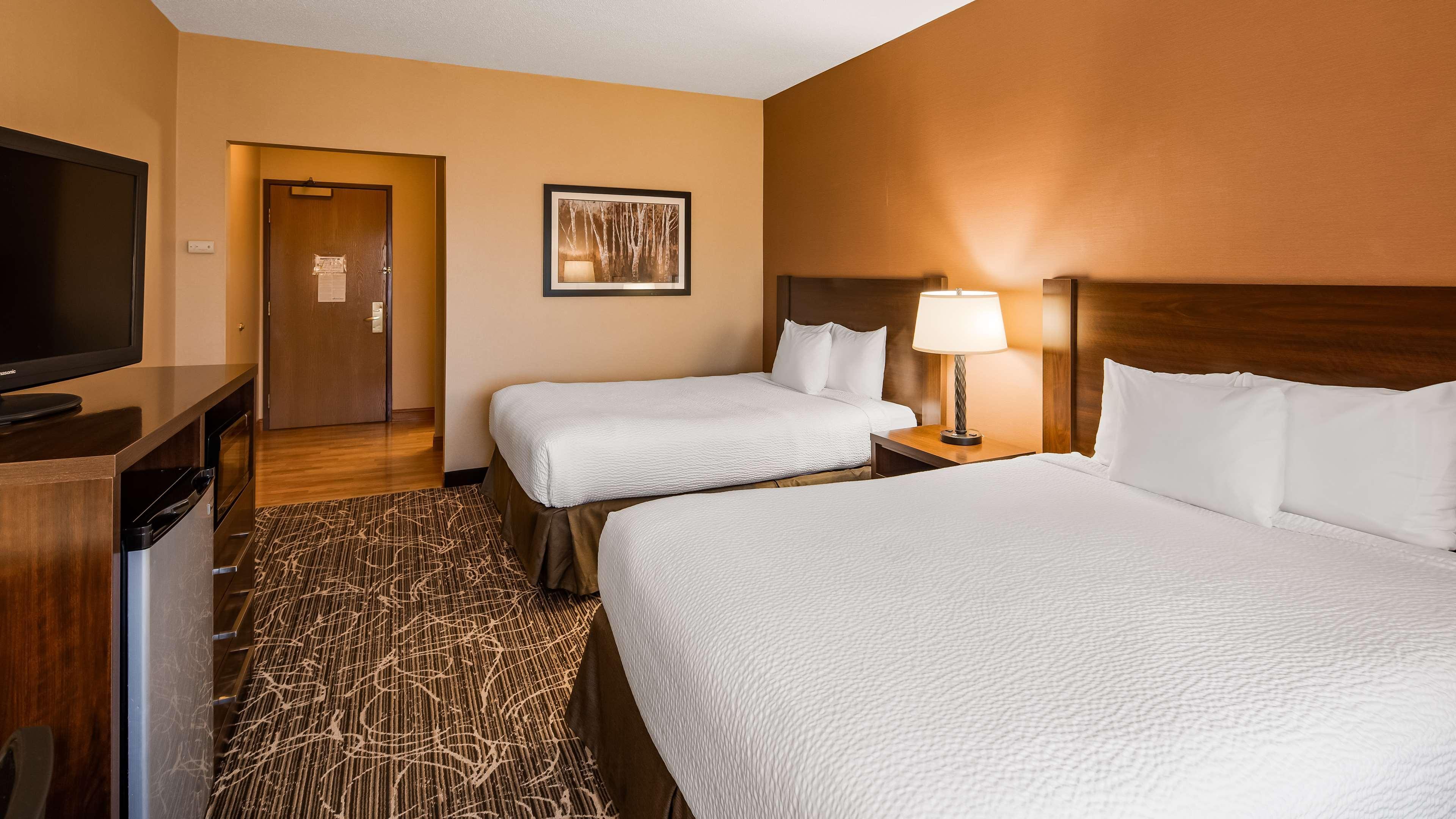 Best Western Plus Chelsea Hotel Monticello Bagian luar foto
