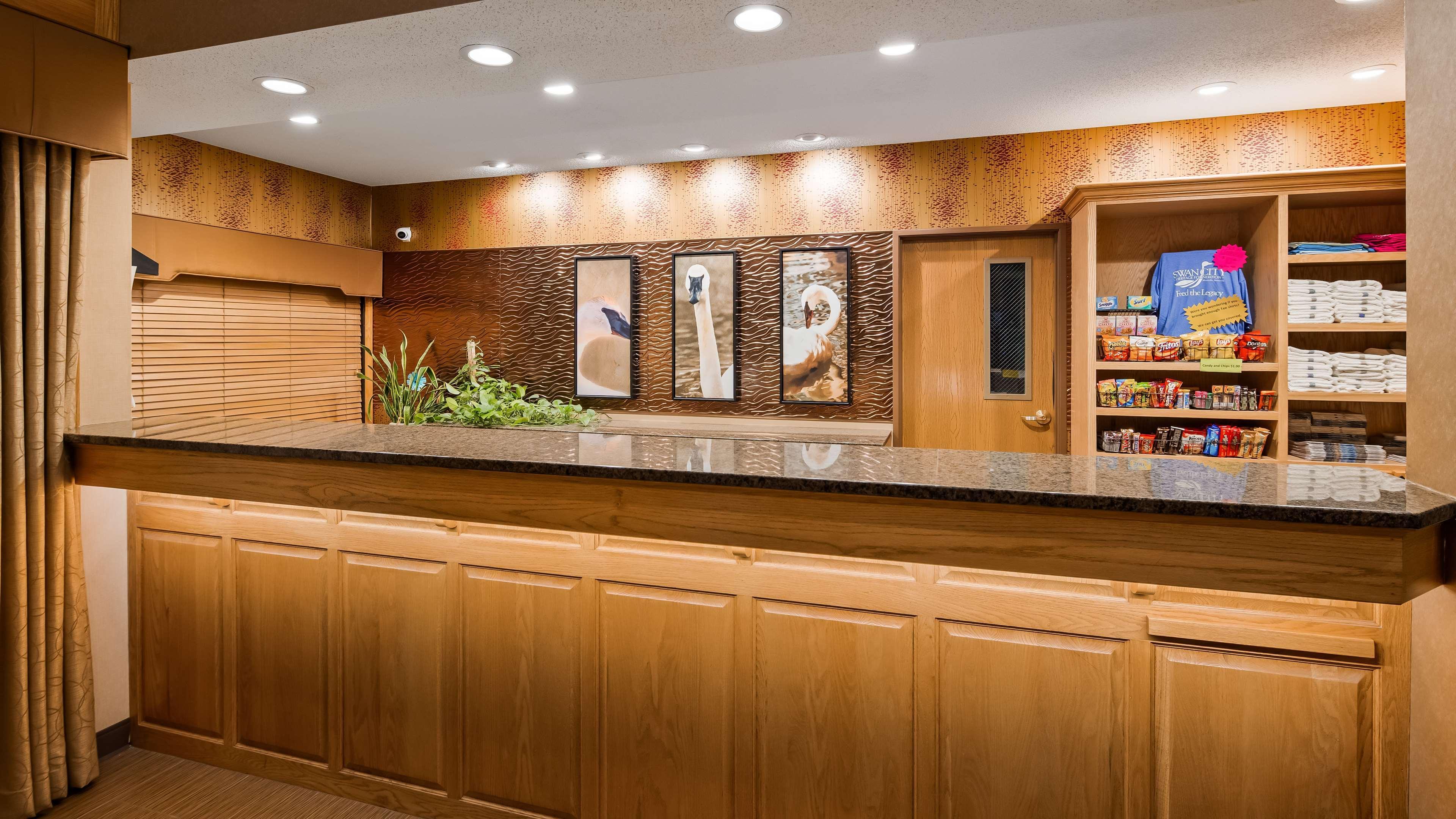 Best Western Plus Chelsea Hotel Monticello Bagian luar foto