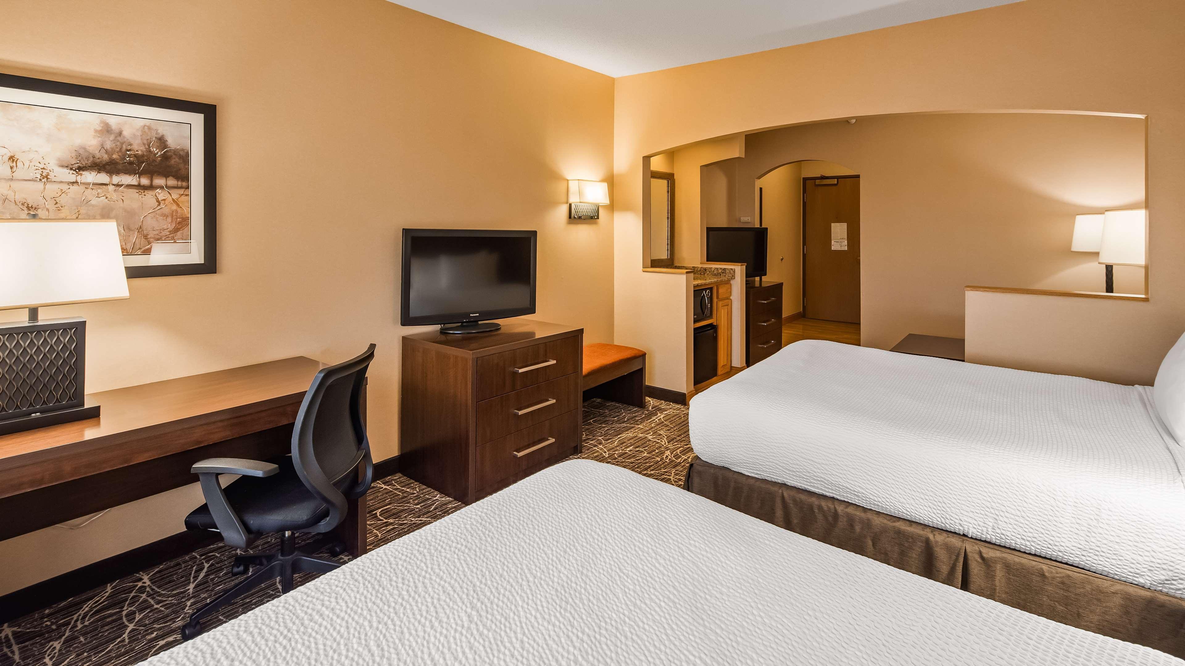 Best Western Plus Chelsea Hotel Monticello Bagian luar foto