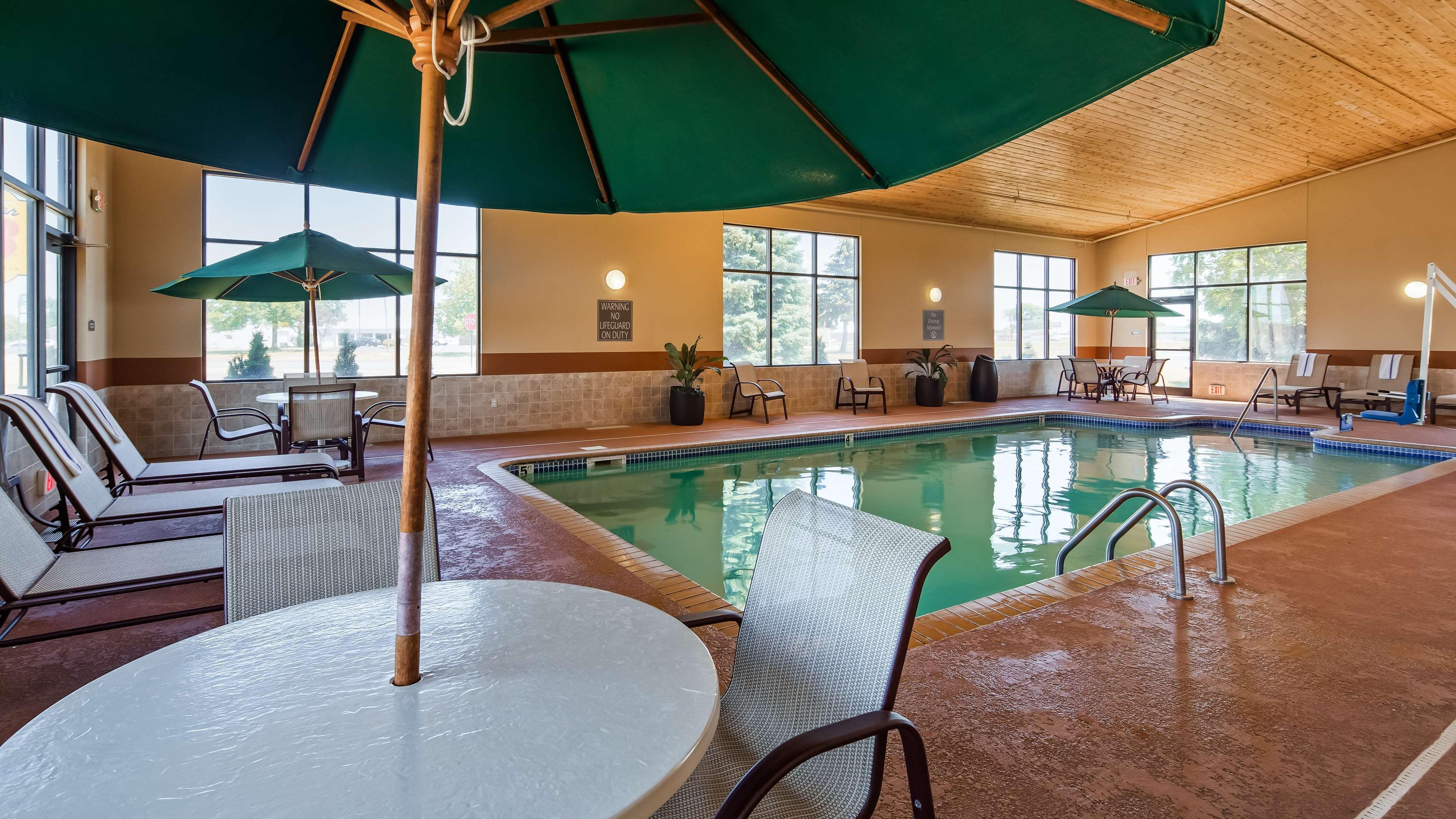Best Western Plus Chelsea Hotel Monticello Bagian luar foto