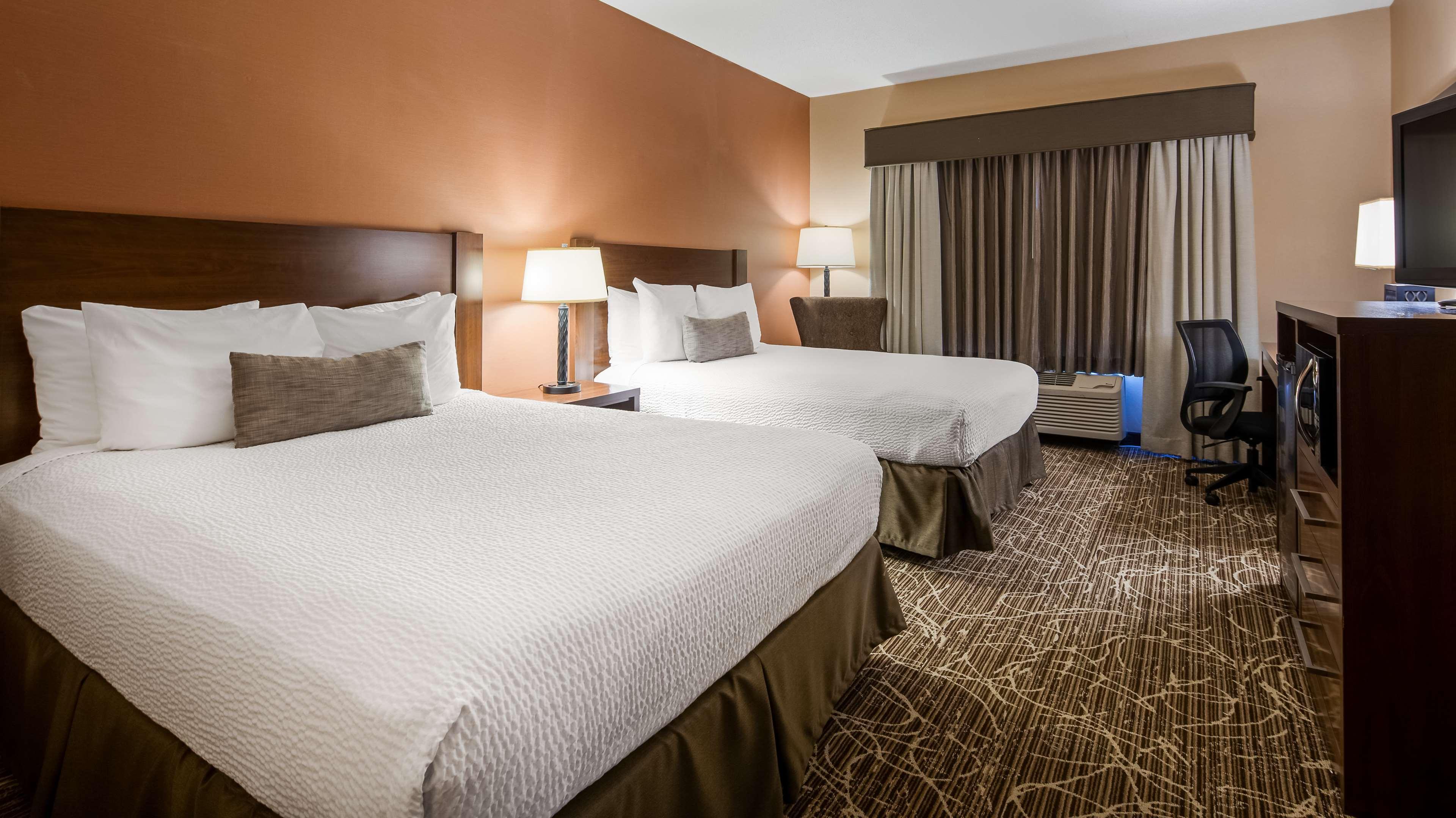 Best Western Plus Chelsea Hotel Monticello Bagian luar foto